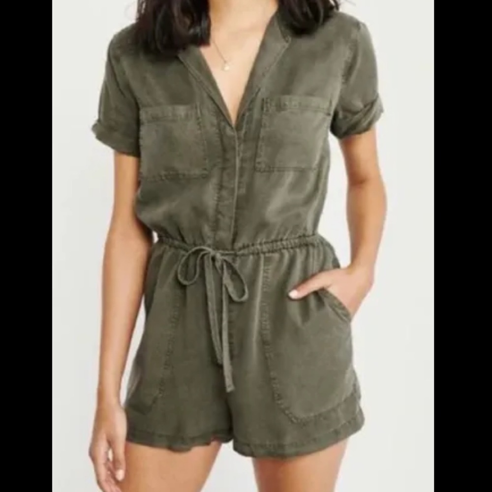 Abercrombie and Fitch Olive green romper